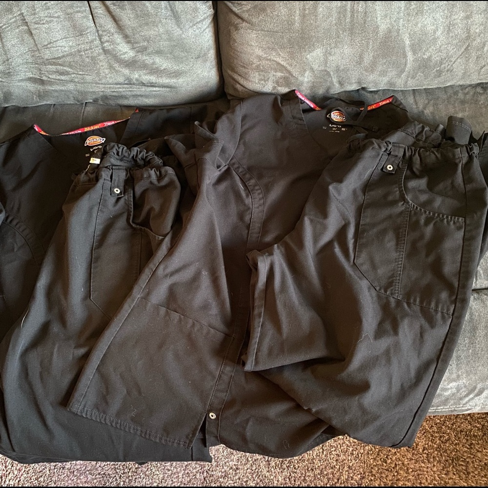 Women’s Scrub Sets